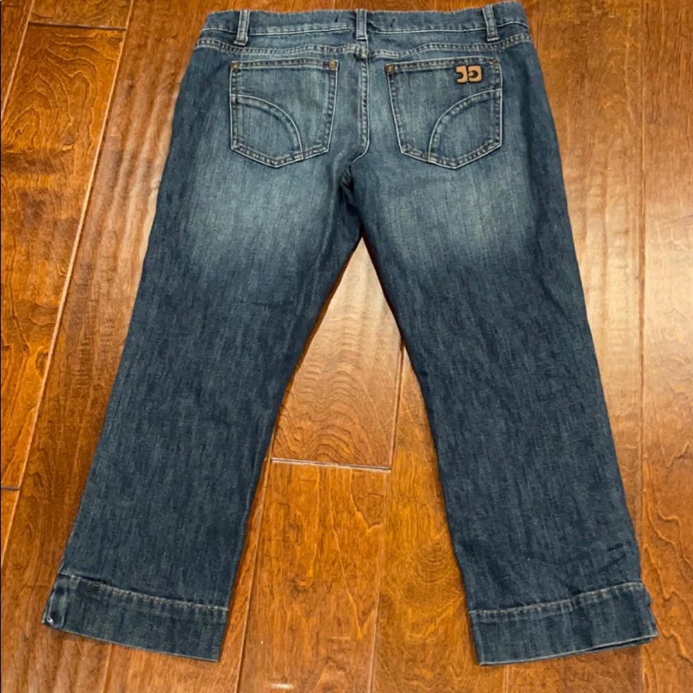 🔴- Joe’s Jeans Capri Slit Hem Kicker